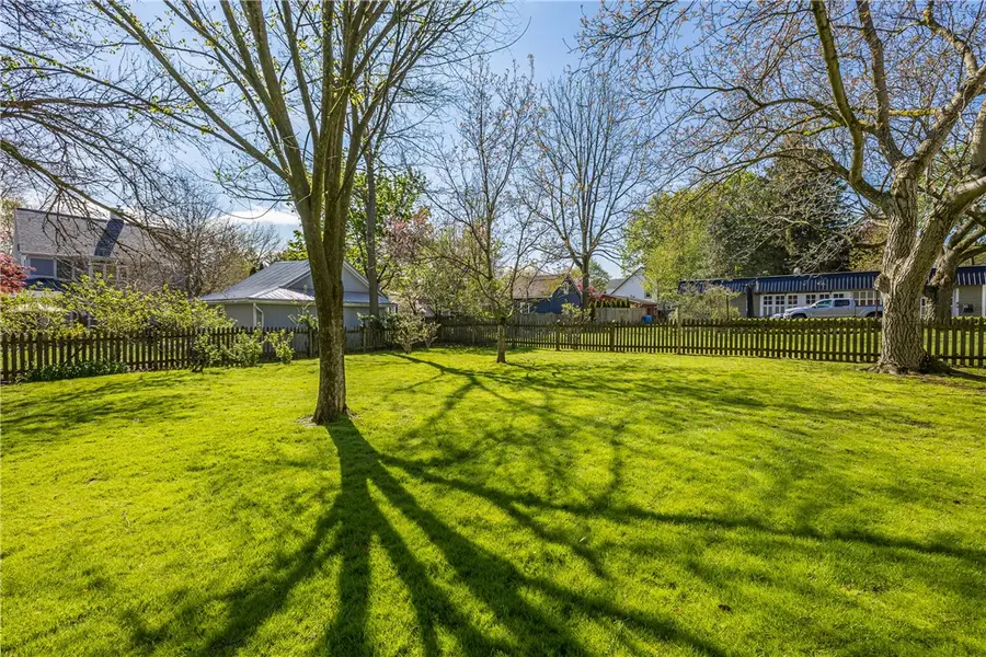 41 Dewey Avenue, Fairport, NY 14450 - #3