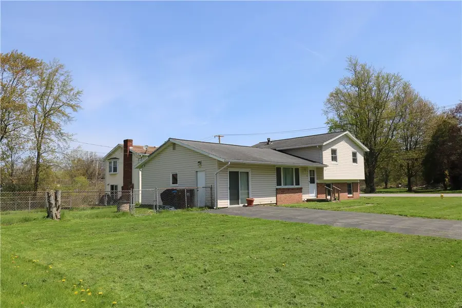 4 Mercury Drive, Rochester, NY 14624 - #2