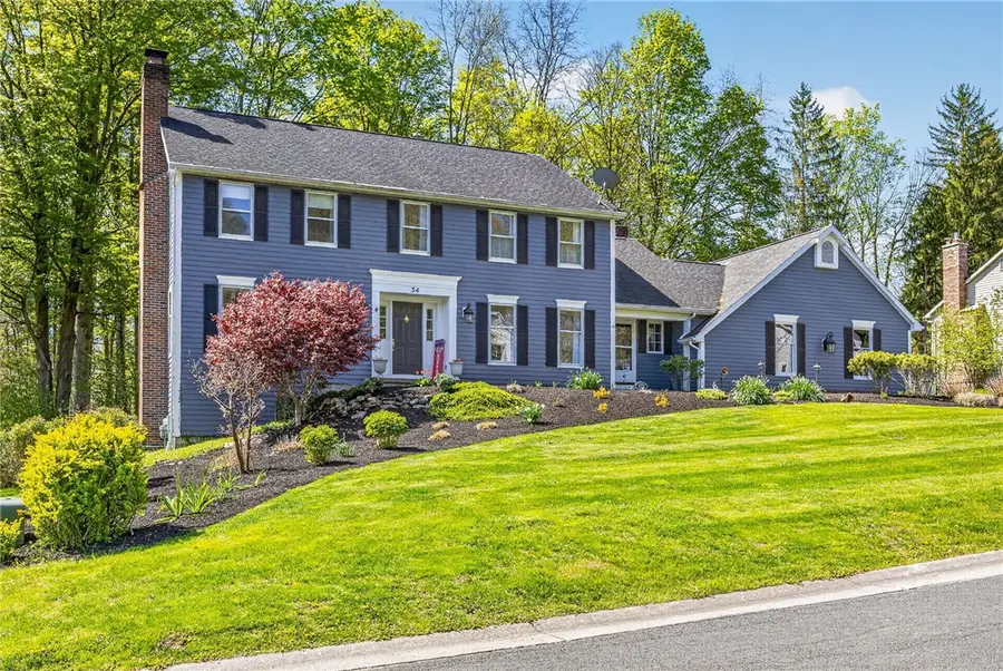 34 Wood Stone Rise, Pittsford, NY 14534 - #2