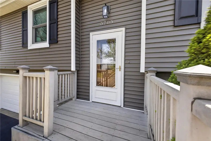 5785 Clover Meadow Lane, Farmington, NY 14425 - #3