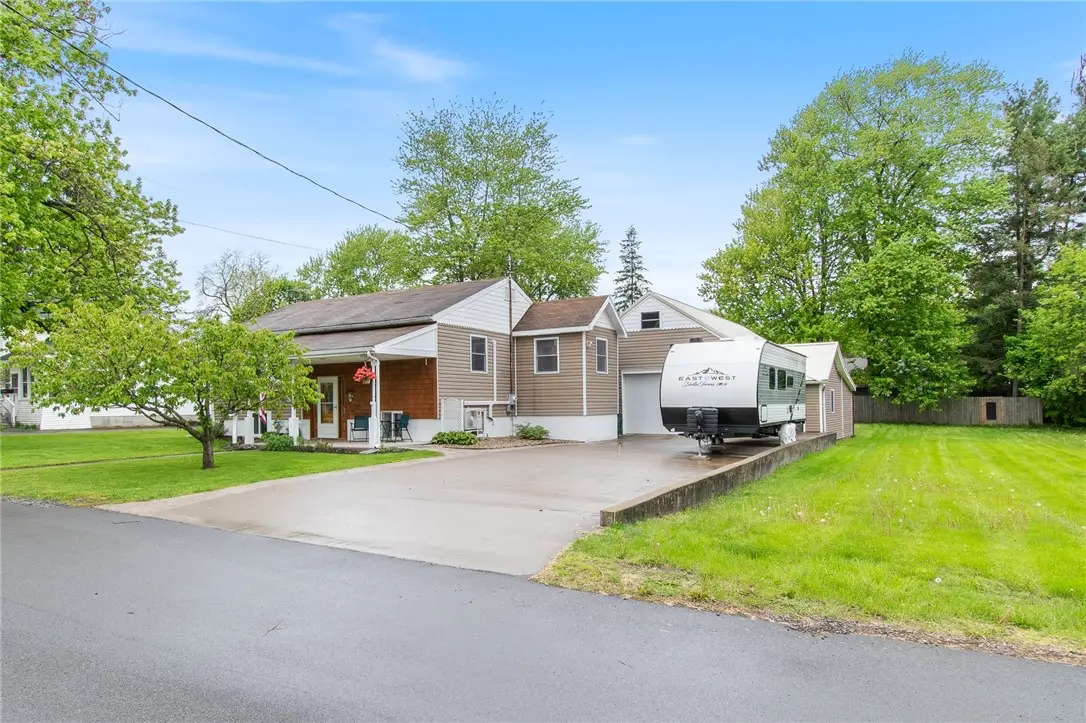 19 E Kendig Street, Waterloo, NY 13165 - #1