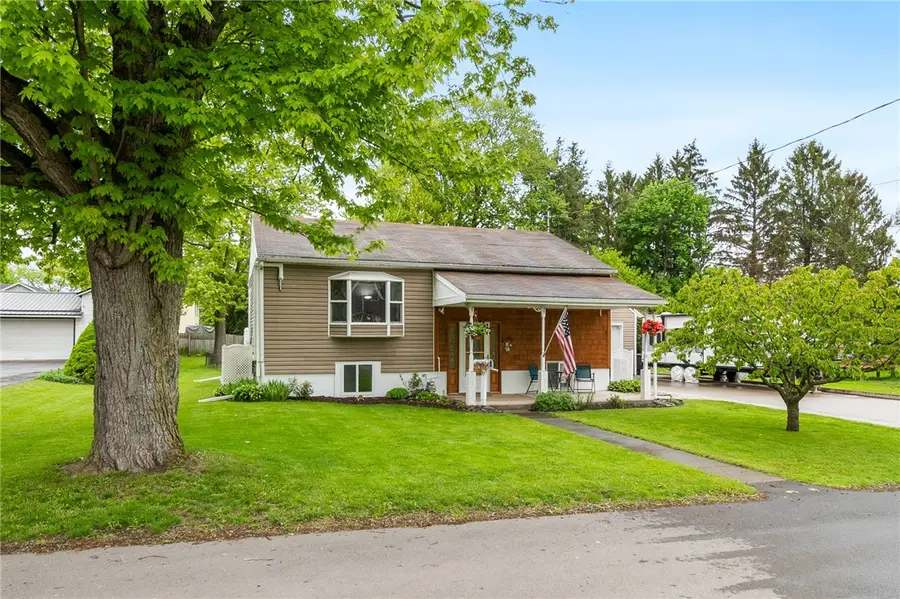 19 E Kendig Street, Waterloo, NY 13165 - #2