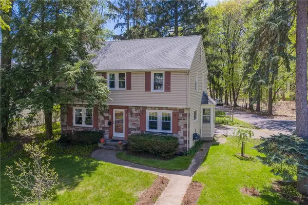 11 Covington Road, Rochester, NY 14617