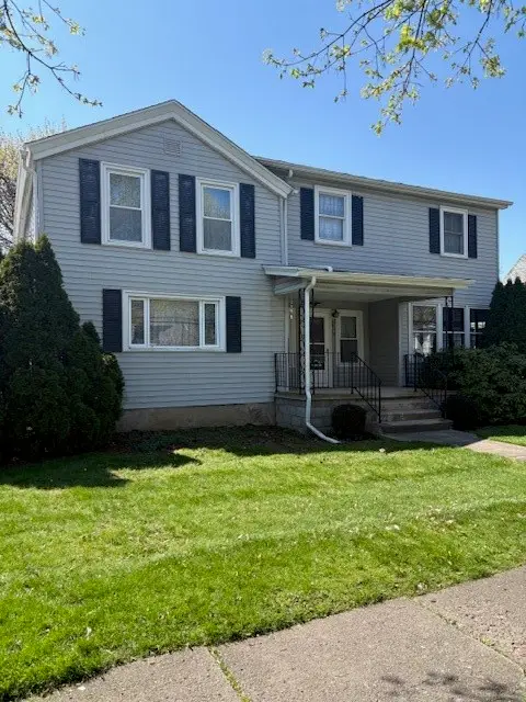 812 West Avenue, Medina, NY 14103