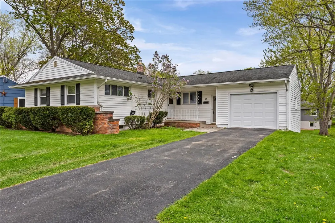 15 Valley Brook Road, Penfield, NY 14526 - #1