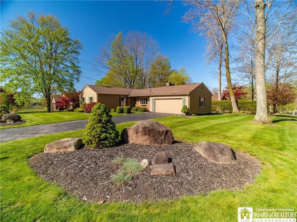 540 Chautauqua Avenue, Jamestown, NY 14701 - #1