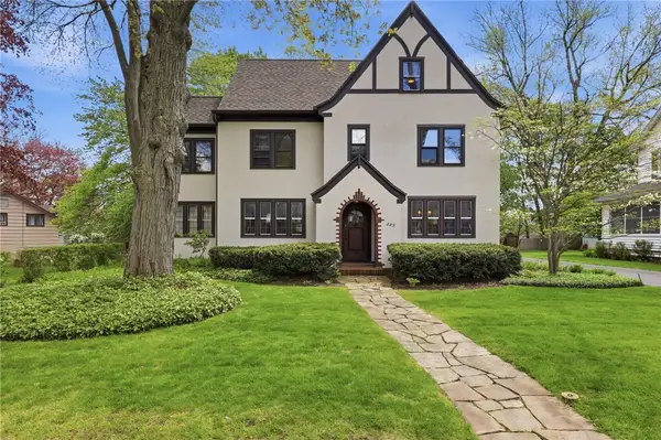 225 Oakdale Drive, Rochester, NY 14618
