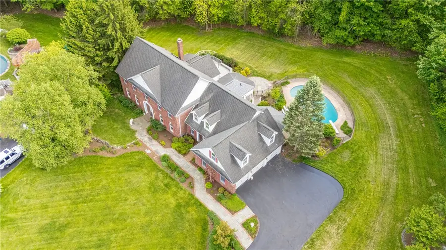 10 Ponds Edge Way, Pittsford, NY 14534 - #2