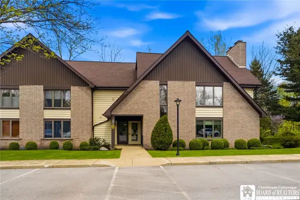 5301 Chestnut Ridge Road #G, Orchard Park, NY 14127