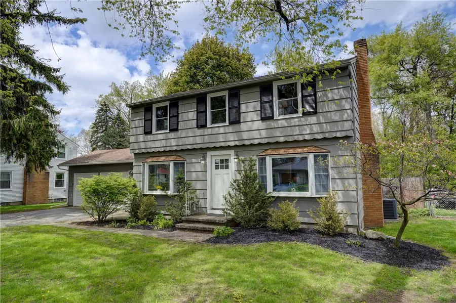 38 Plaza Dr, Rochester, NY 14617 - #2