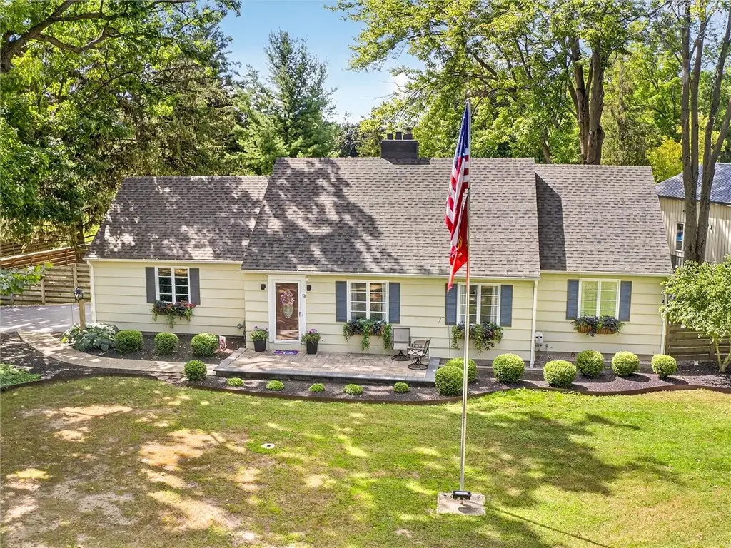 9 Oakwood Ln, Scottsville, NY 14546 - #1