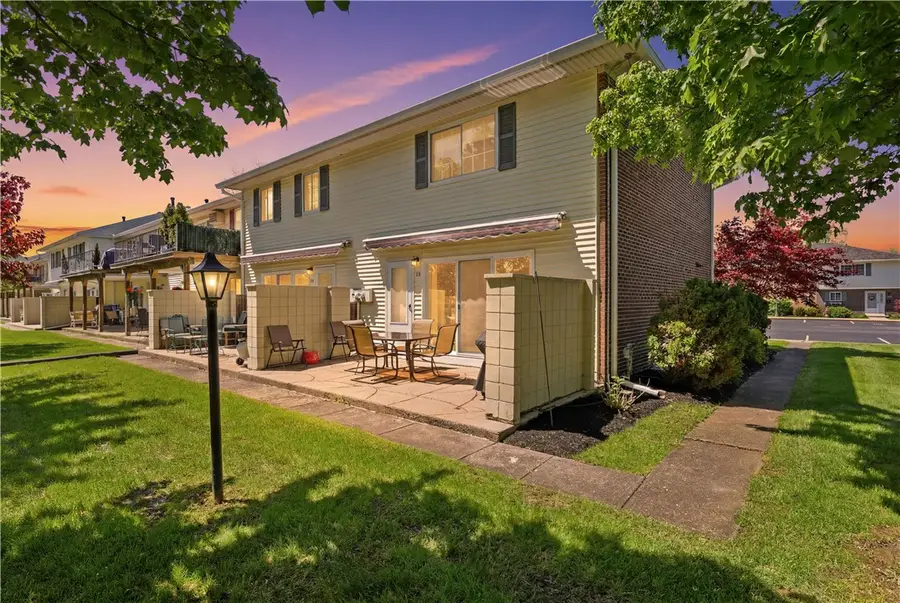 142 Holiday Harbour, Canandaigua, NY 14424 - #2