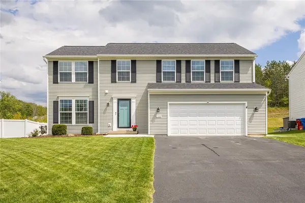 1103 Harlowe Lane, Farmington, NY 14425