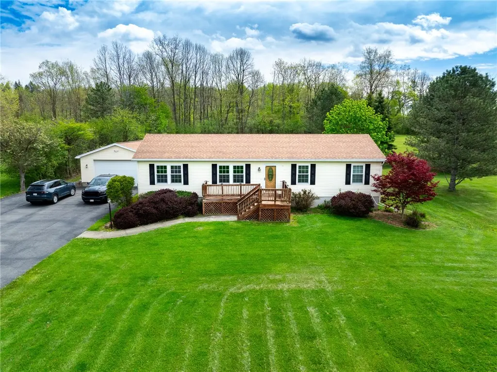 2827 County Road 10, Canandaigua, NY 14424 - #1