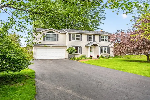 4 Skelby-moor Lane, Fairport, NY 14450