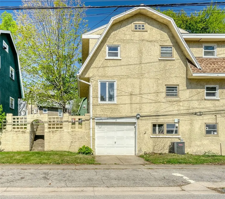 15 Woodneath Cres, East Rochester, NY 14445 - #1