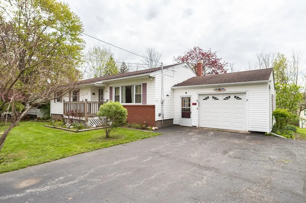 3450 Dodgeson Road, Alexander, NY 14005 - #1
