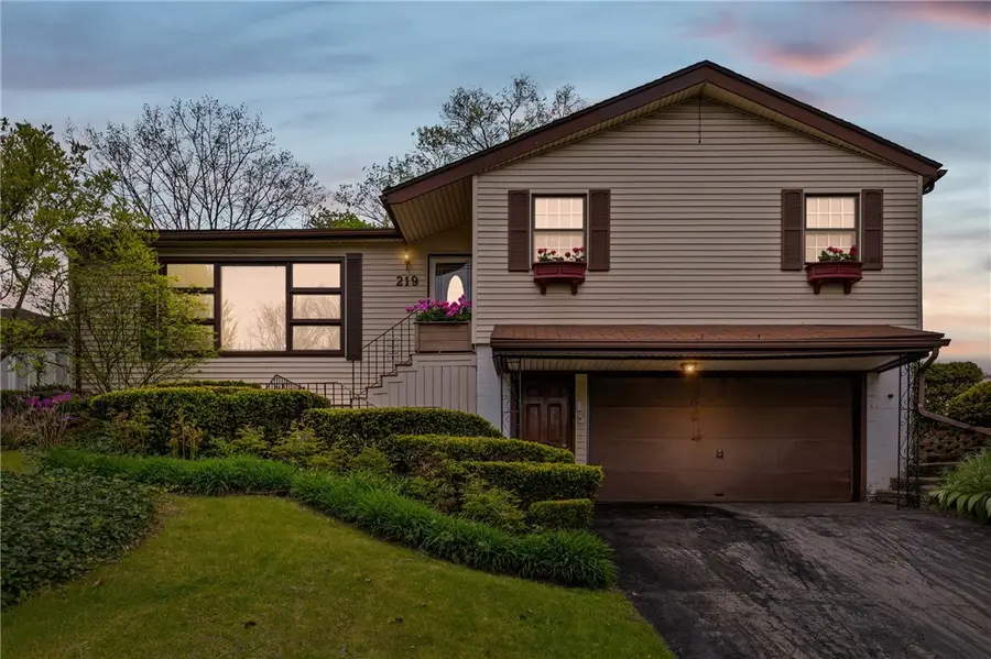 219 Winton Road S, Rochester, NY 14610 - #2