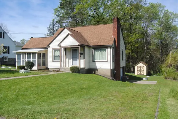 219 N Elk Avenue, Kane, PA 16735