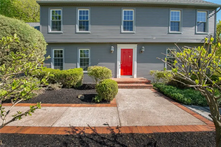 18 High Hill Drive, Pittsford, NY 14534 - #2