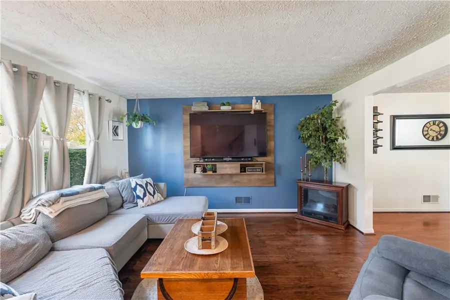 6 S Estate Drive, Webster, NY 14580 - #3
