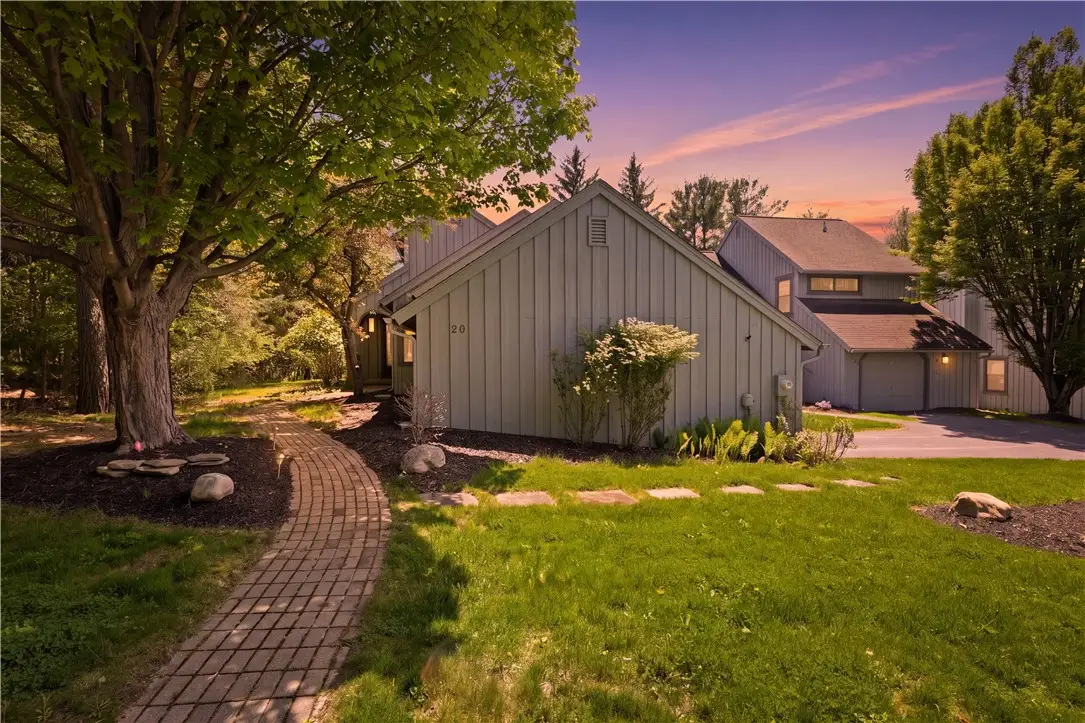 20 Andrews Way, Canandaigua, NY 14424 - #1