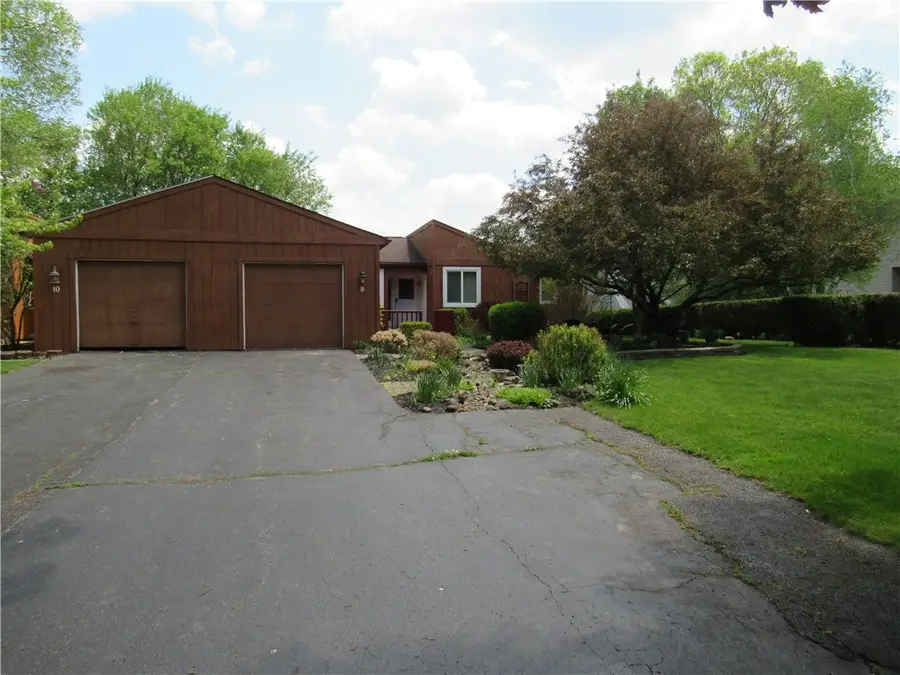 8 Hanningfield Circle, Fairport, NY 14450 - #3
