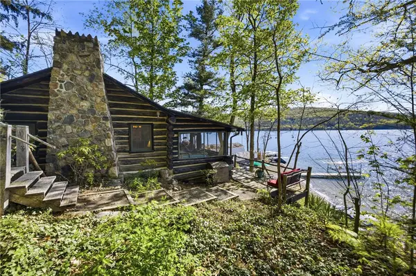13636 W Lake Rd, Hammondsport, NY 14840