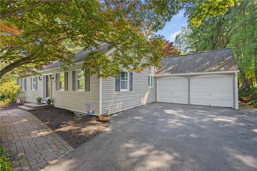 235 Castle Road, Rochester, NY 14623 - #2