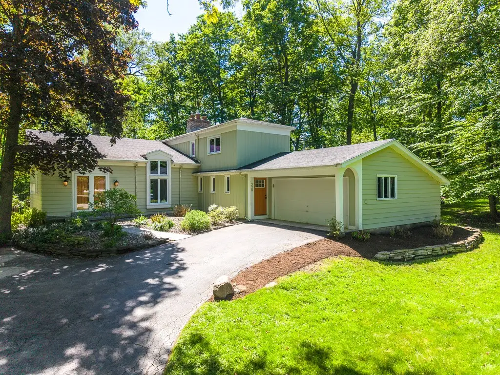 220 Hibiscus Dr Drive, Rochester, NY 14618 - #1
