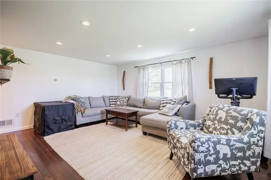 76 E Wright Avenue, Waterloo, NY 13165 - #2