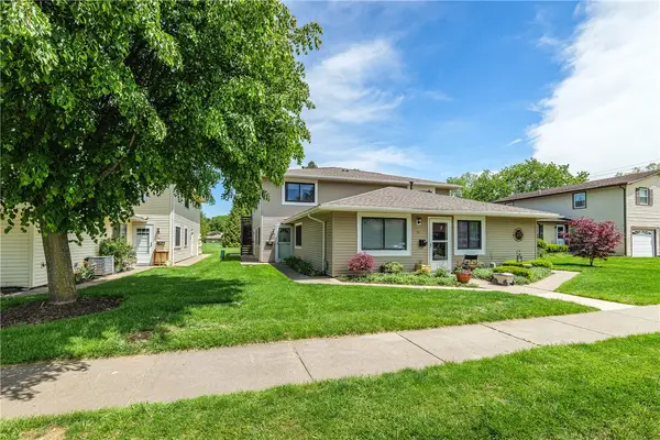 18 De Paul Drive, East Rochester, NY 14445