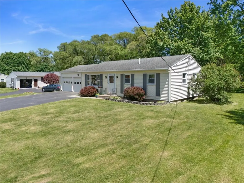1078 Five Mile Line Road, Webster, NY 14580 - #1
