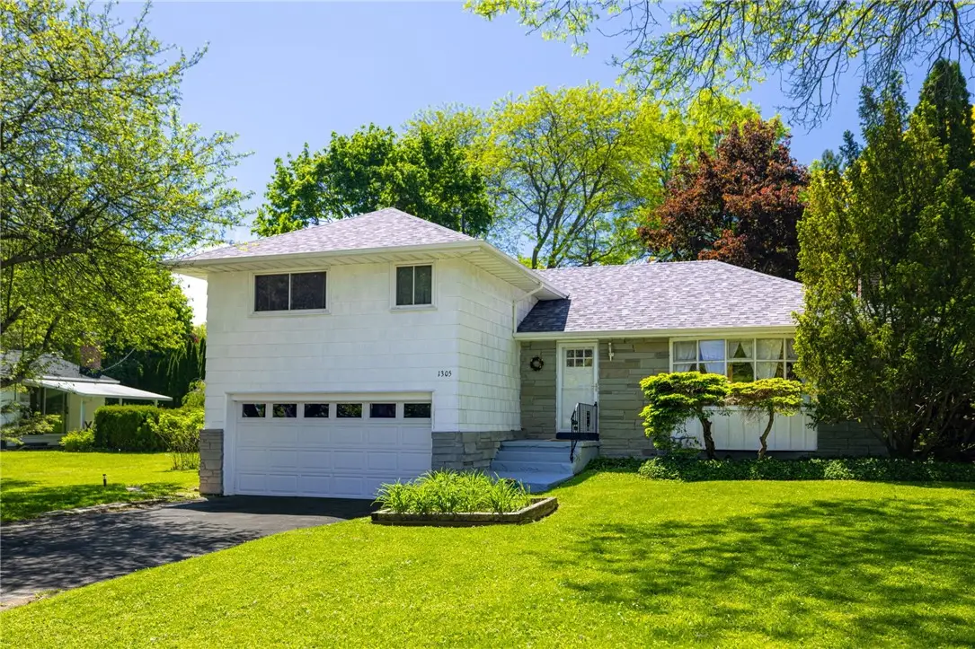 1305 Calkins Road, Pittsford, NY 14534 - #1