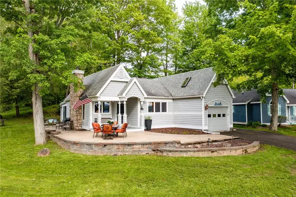 11 Chautauqua Escapes, Ashville, NY 14710