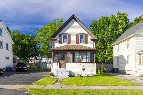 212 E Maple Avenue, East Rochester, NY 14445
