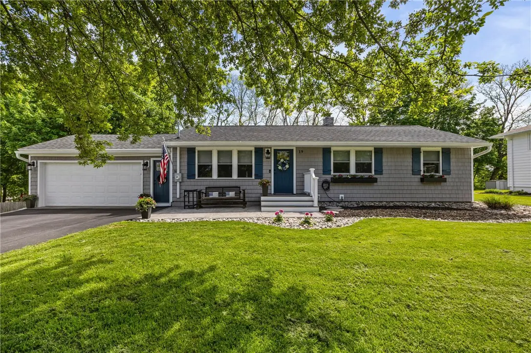 19 Dryer Avenue, Victor, NY 14564 - #1