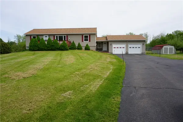 4342 County Line Road, Holley, NY 14470