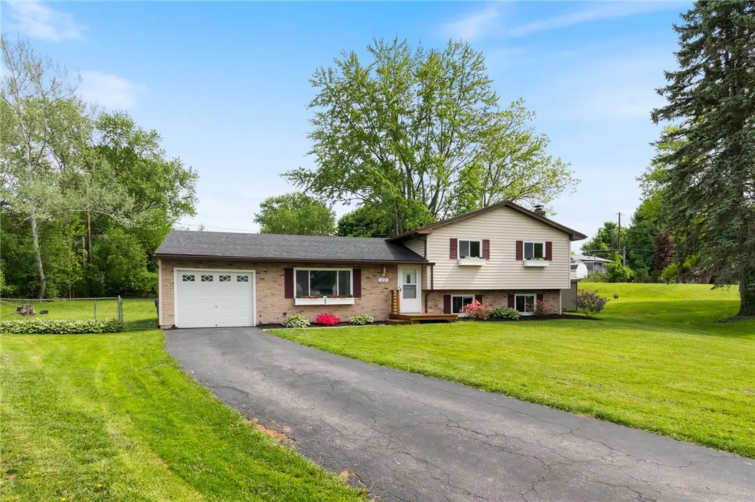 218 Kusak Road, Henrietta, NY 14467 - #1