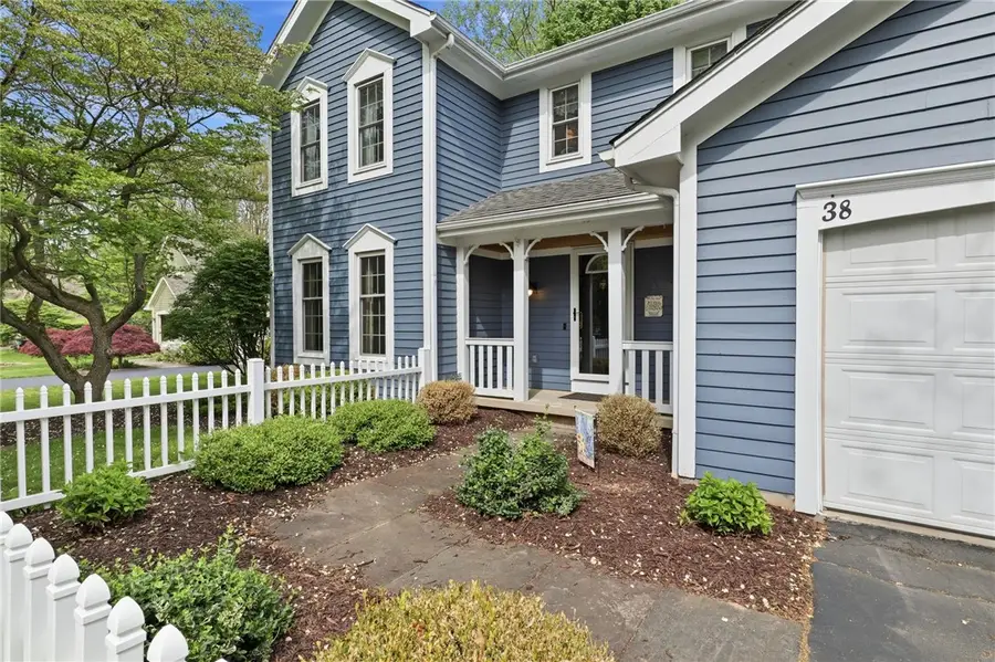 38 Bending Oak Drive, Pittsford, NY 14534 - #3