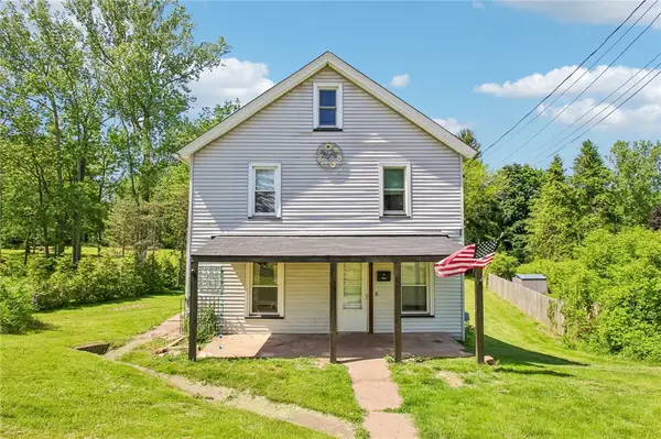 54 East Avenue, Holley, NY 14470