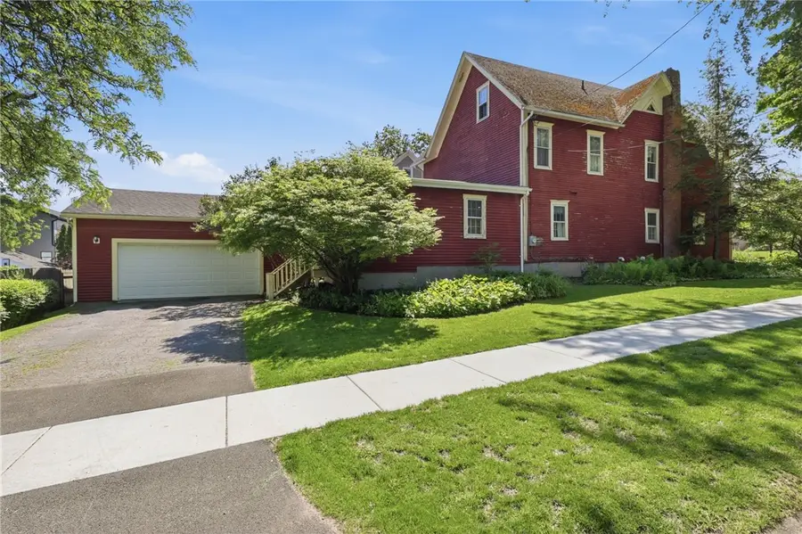 62 West Ave, Fairport, NY 14450 - #2