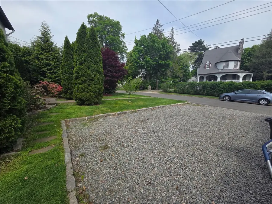 32 Deerfield Avenue, Eastchester, NY 10709 - #3