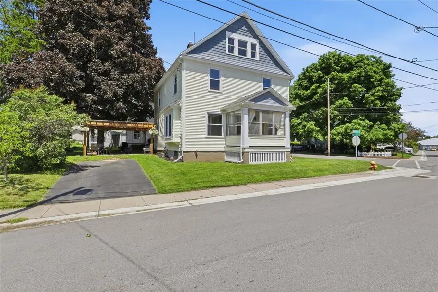 39 Smith Street, Hilton, NY 14468 - #2