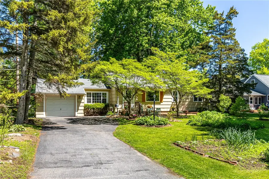 4 Charmaine Road, Rochester, NY 14624 - #2