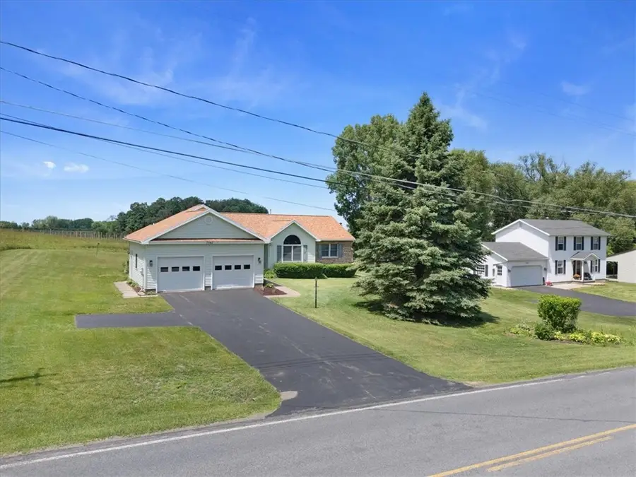 7587 Salmon Creek Road, Williamson, NY 14589 - #2