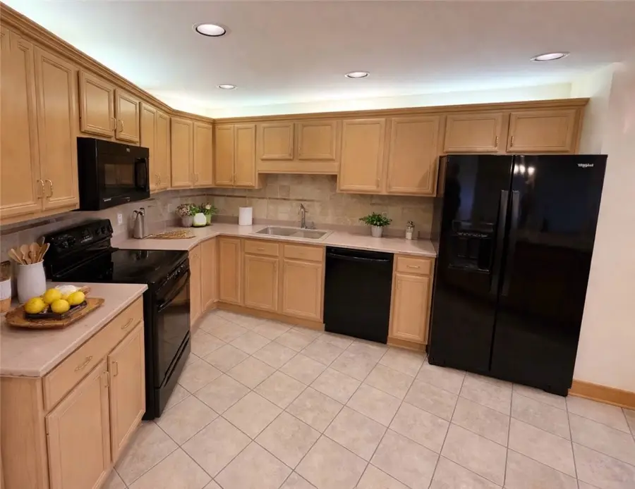 2505 East Avenue #704, Rochester, NY 14610 - #2