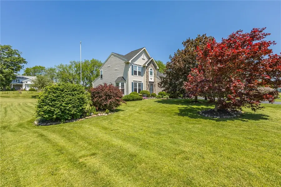 1201 Belmont Drive, Farmington, NY 14425 - #3