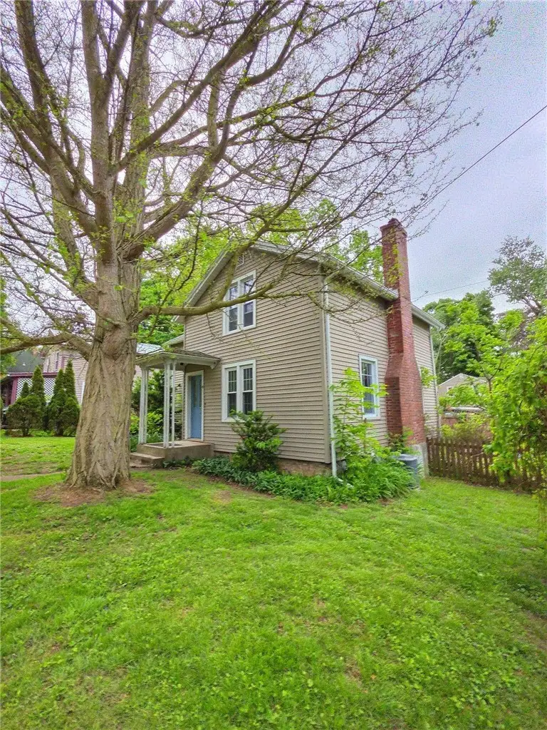 4 Seminary Street, Union Springs, NY 13160 - #2