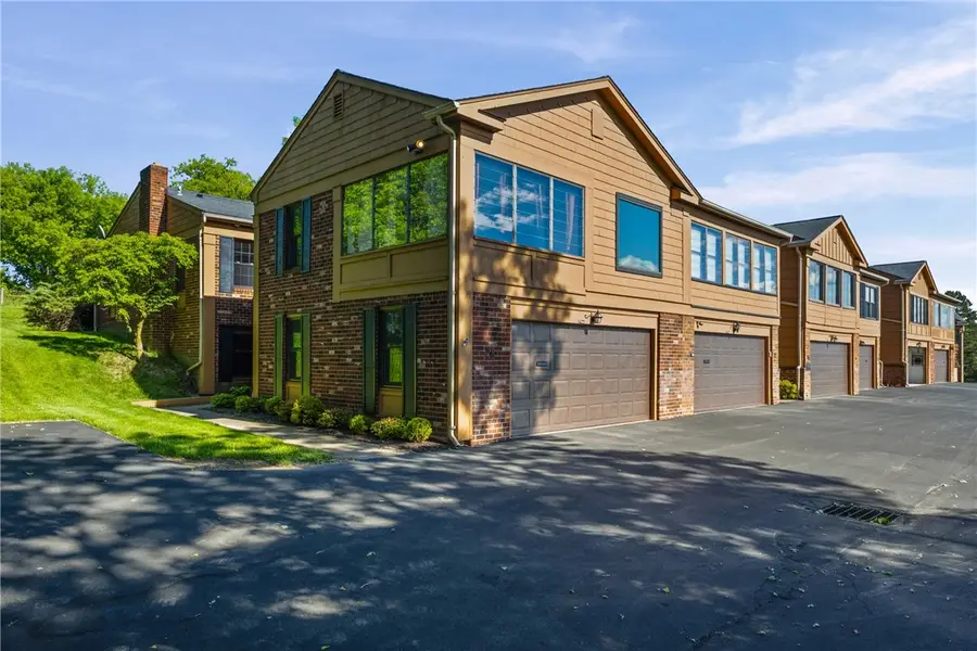 28 Beacon Hi, Fairport, NY 14450 - #3